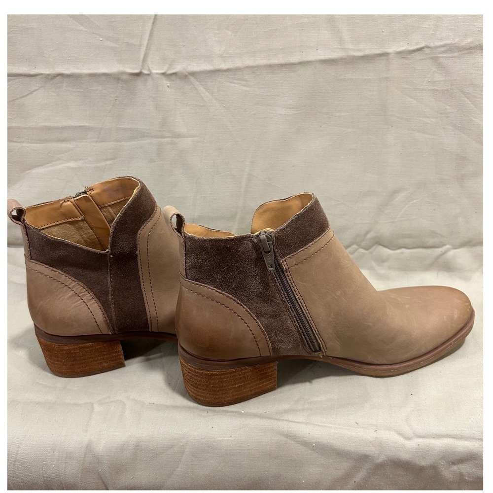 Korks distressed ankle boots siz 8m